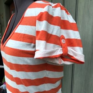 Gap orange & white striped v-neck T shirt